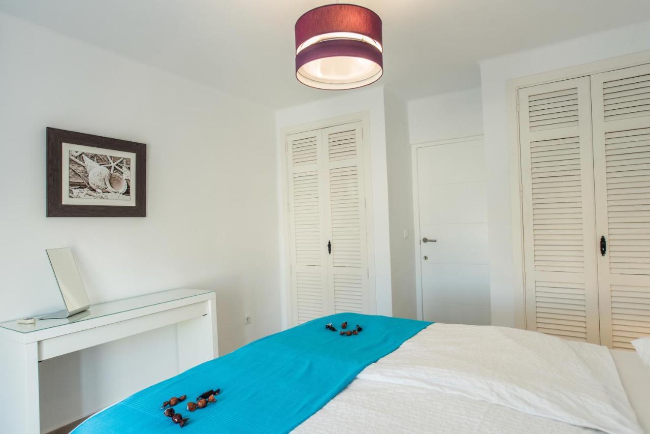 Luxurioese Und Grossraeumige Villa Mit Community Pool, Sicht Auf Das Mittelmeer Sowie Dem Mar Menor, La Manga Club Atamaría Esterno foto