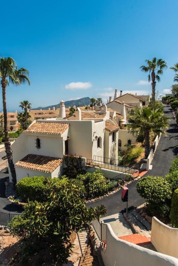 Luxurioese Und Grossraeumige Villa Mit Community Pool, Sicht Auf Das Mittelmeer Sowie Dem Mar Menor, La Manga Club Atamaría Esterno foto