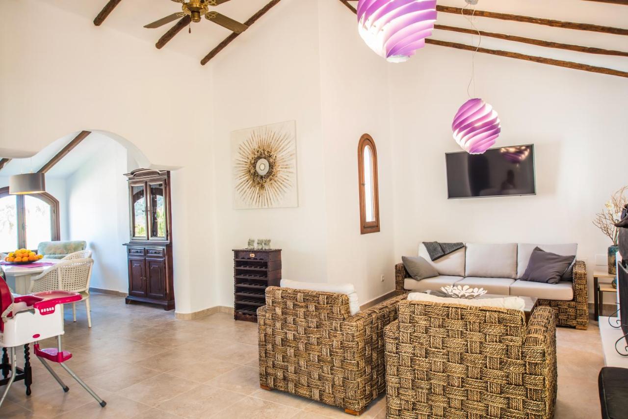 Luxurioese Und Grossraeumige Villa Mit Community Pool, Sicht Auf Das Mittelmeer Sowie Dem Mar Menor, La Manga Club Atamaría Esterno foto