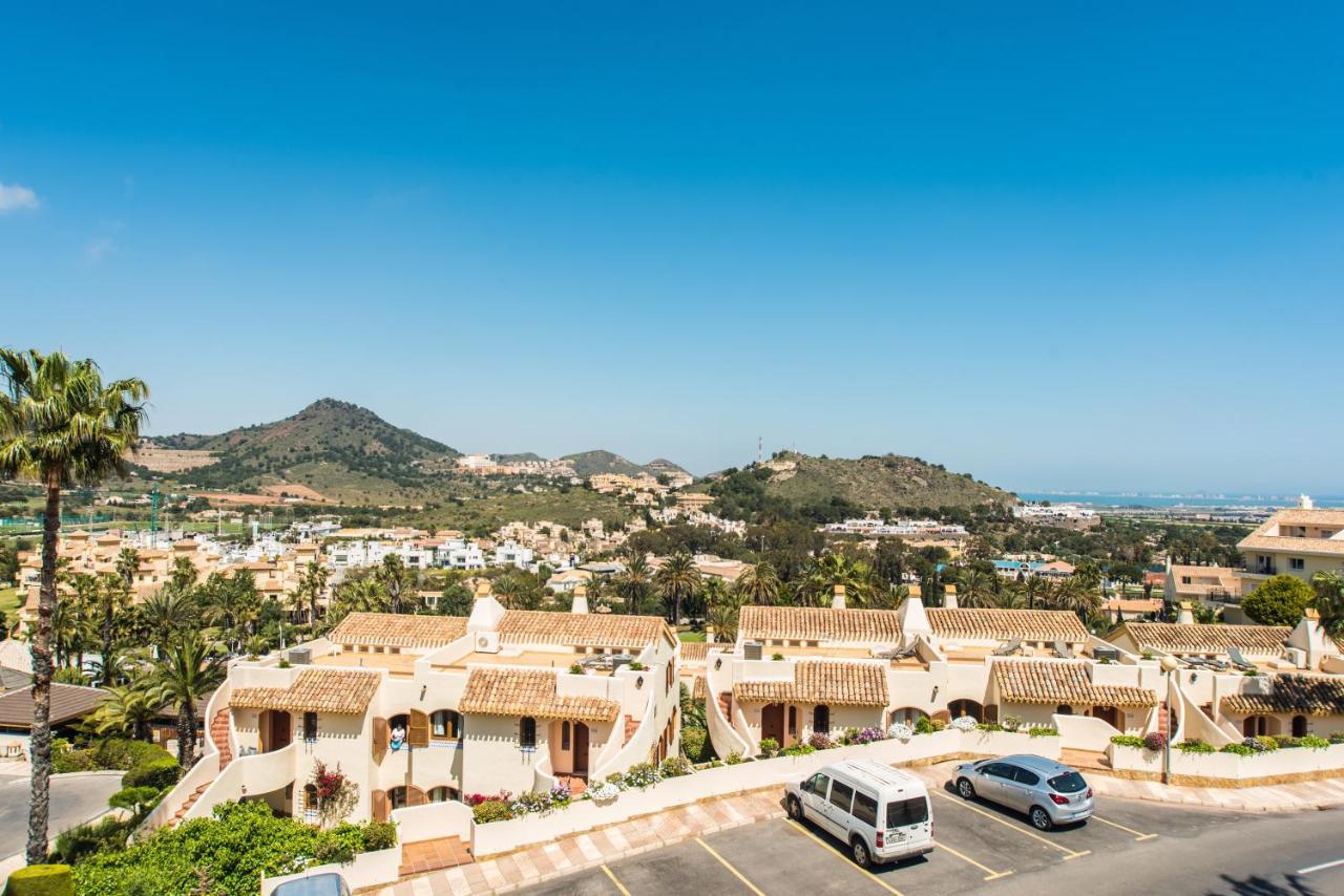 Luxurioese Und Grossraeumige Villa Mit Community Pool, Sicht Auf Das Mittelmeer Sowie Dem Mar Menor, La Manga Club Atamaría Esterno foto